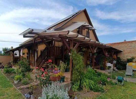 Holt-Tisza Vendeghaz Hotel Szeged Ngoại thất bức ảnh