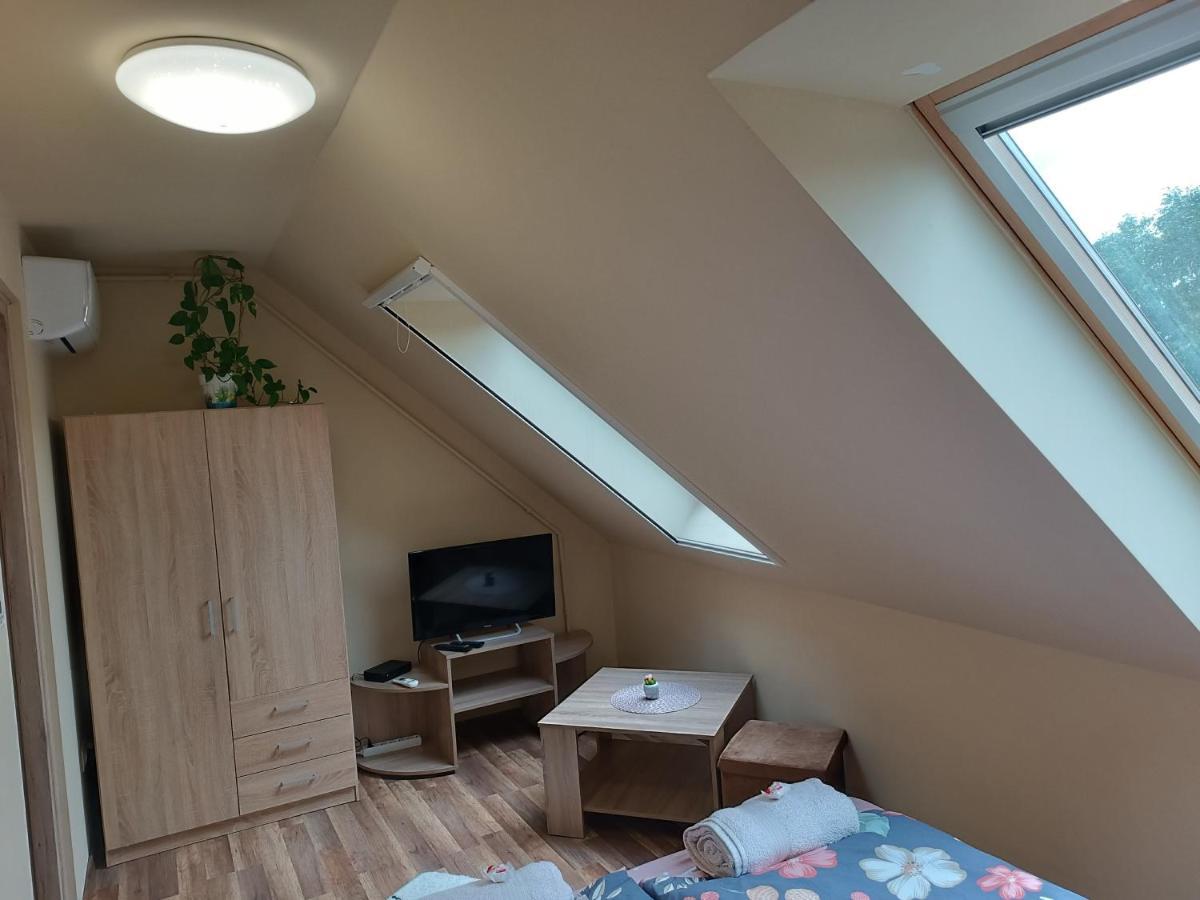 Holt-Tisza Vendeghaz Hotel Szeged Ngoại thất bức ảnh
